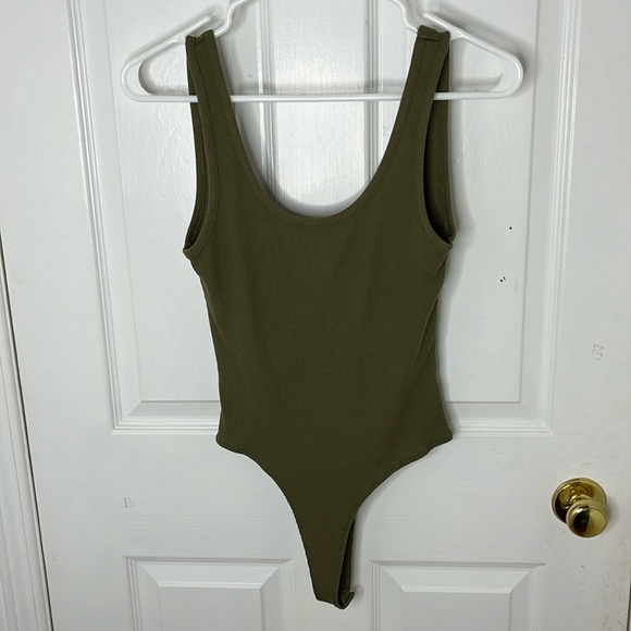 Open Back Olive green body suit size small - Picture 1 of 2